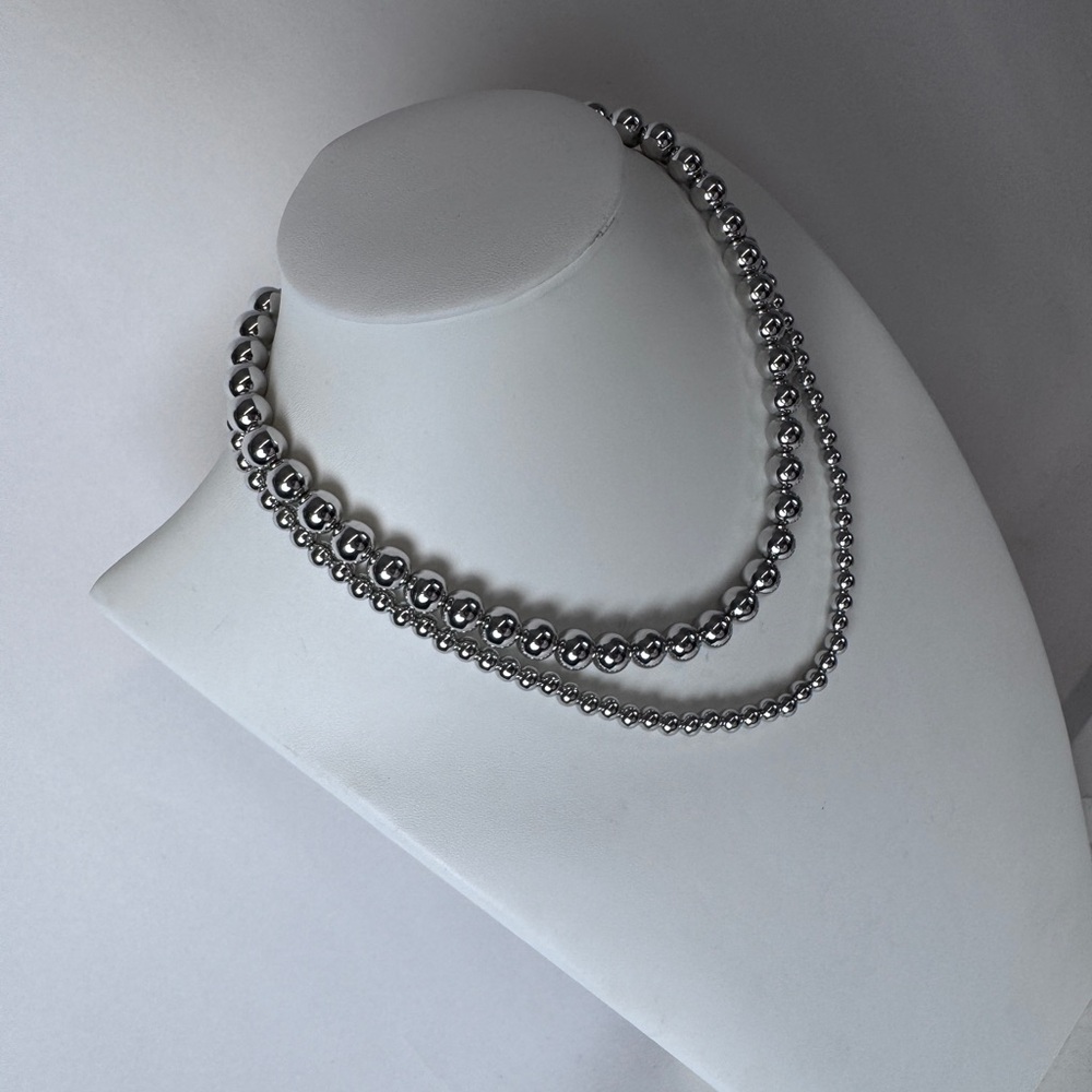 Elegant Silver Beaded Necklace